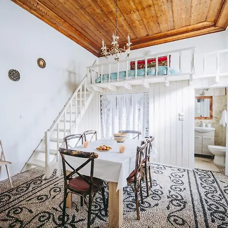 Vakantiehuis Aspasias Traditional House Koskinou (Rhodes)