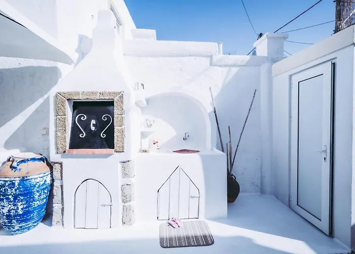 Aspasias Traditional House *